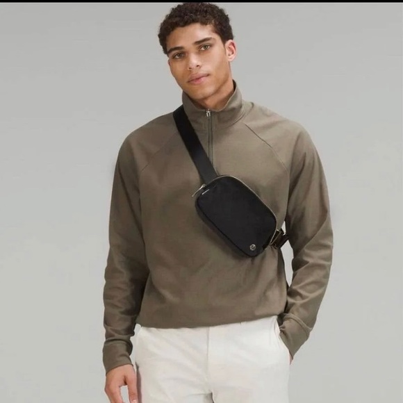 NWT Lululemon Velour 1l Black Everywhere Belt Bag | Color: Black/Gold - Picture 3 of 13